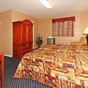 The Regal Inn & Suites